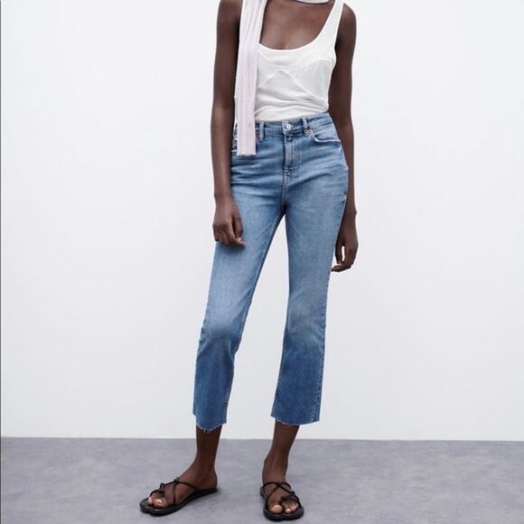 Zara High-Rise Cropped Bootcut Jean – Sky Blue / Size 4×26.5 - Picture 2 of 14